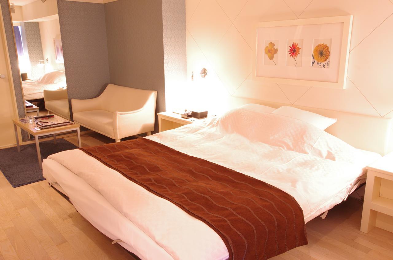 Blue Hotel Octa (Adults Only) Sapporo Exterior foto