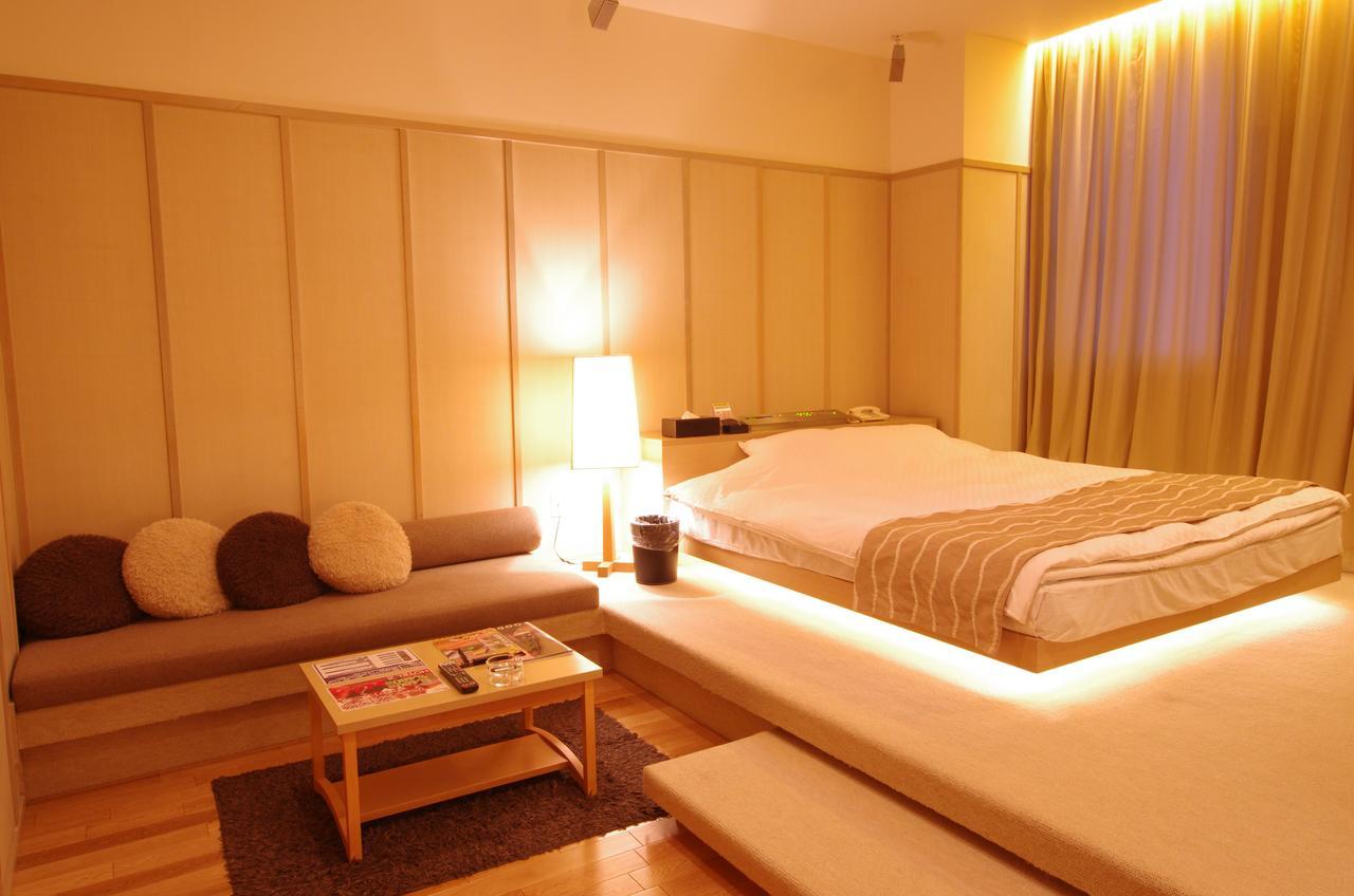 Blue Hotel Octa (Adults Only) Sapporo Exterior foto