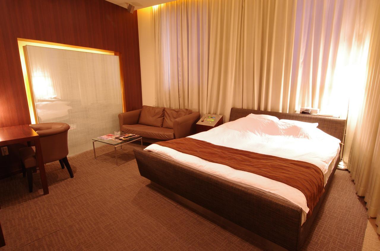 Blue Hotel Octa (Adults Only) Sapporo Exterior foto