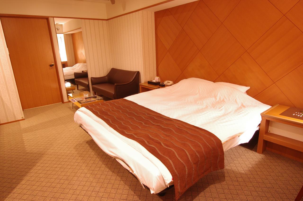 Blue Hotel Octa (Adults Only) Sapporo Exterior foto